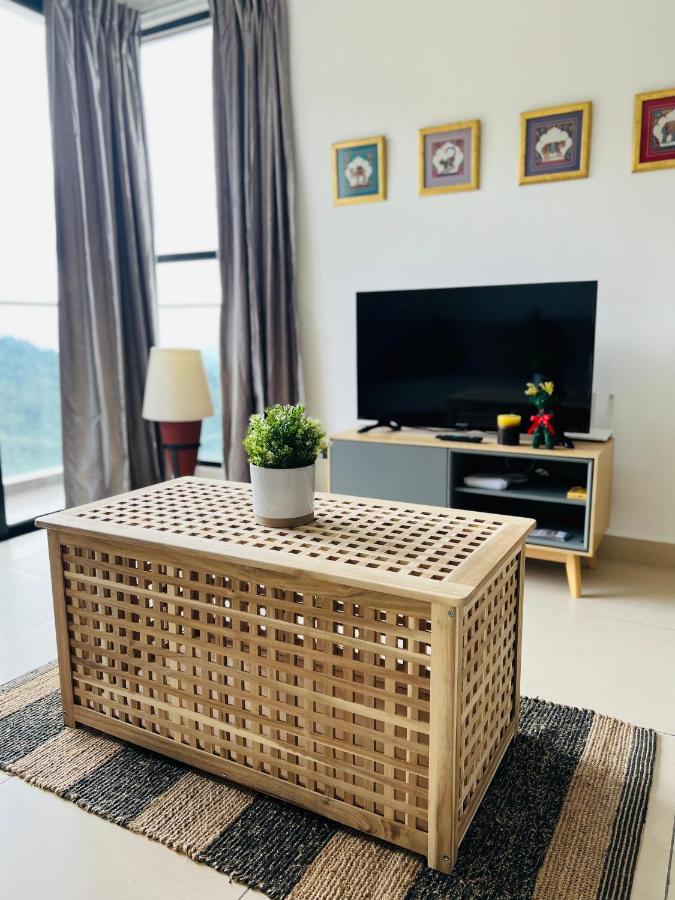 Friends & Family Apartment At Midhill Genting 8Pax Free Wifi Genting Highlands Exterior photo