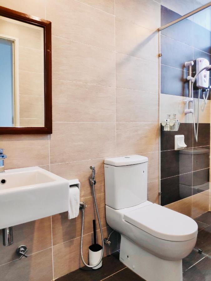 Friends & Family Apartment At Midhill Genting 8Pax Free Wifi Genting Highlands Exterior photo
